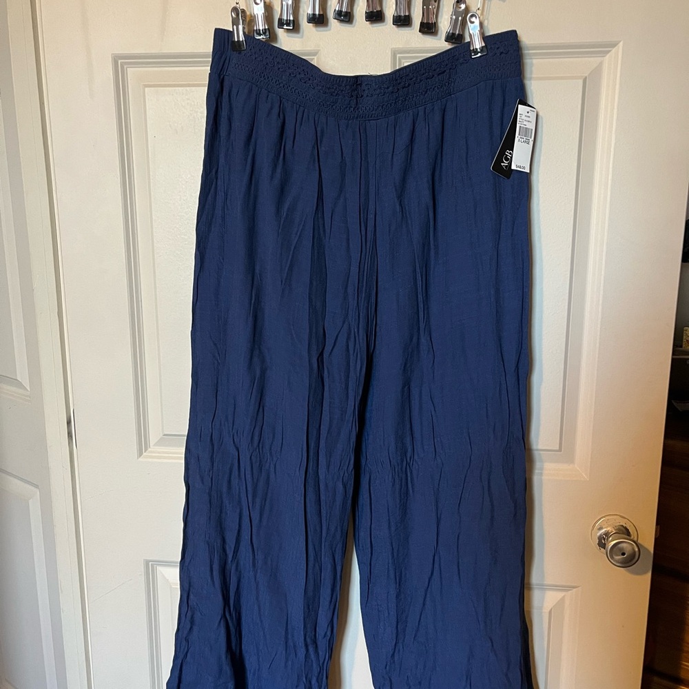 Navy Wide-Leg Flowy Pants with Design on Waist
